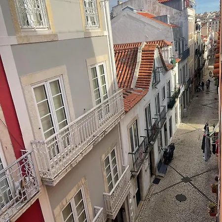 Portuguese Classic Flat - River Views From S Historic Heart Apartamento *