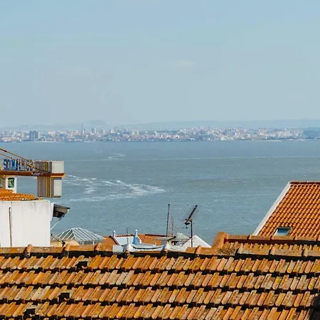 Lägenhet Portuguese Classic Flat - River Views From S Historic Heart *